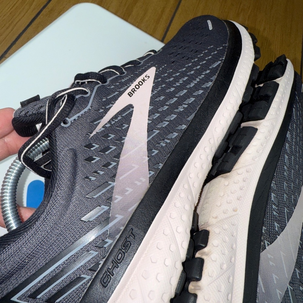 Brooks Ghost 13 Women's Running Shoes Gray Pink Size 8 Medium B NWVB - Picture 9 of 16